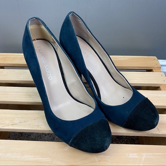 blue round toe heels